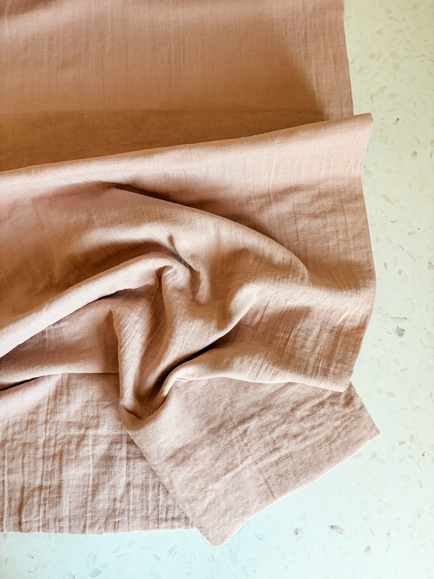 Kokka Nuno to Mono Triple-Washed Double Gauze – Pink
