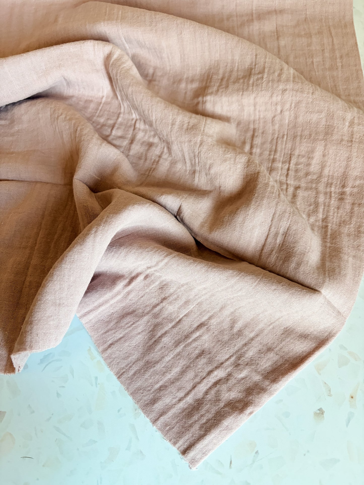 Kokka Nuno to Mono Triple-Washed Double Gauze – Pink