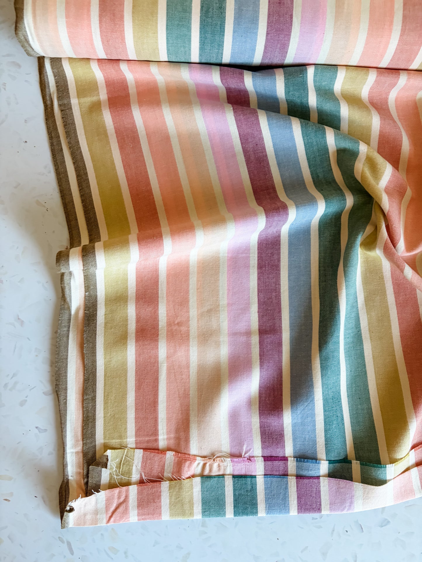 Fableism Lucky Loom – Wings in Rainbow