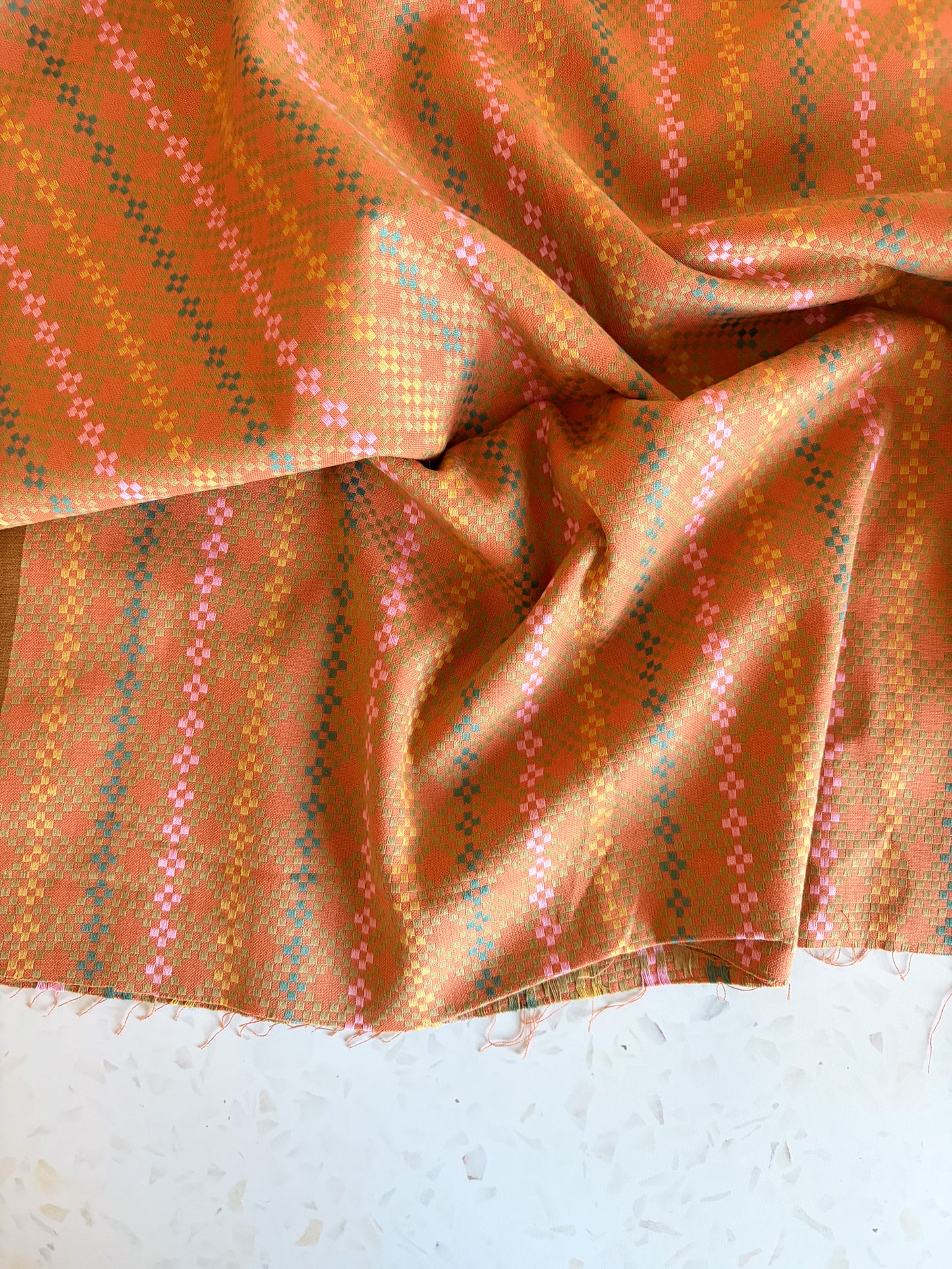 Fableism Lucky Loom – Mosaic in Amaretto