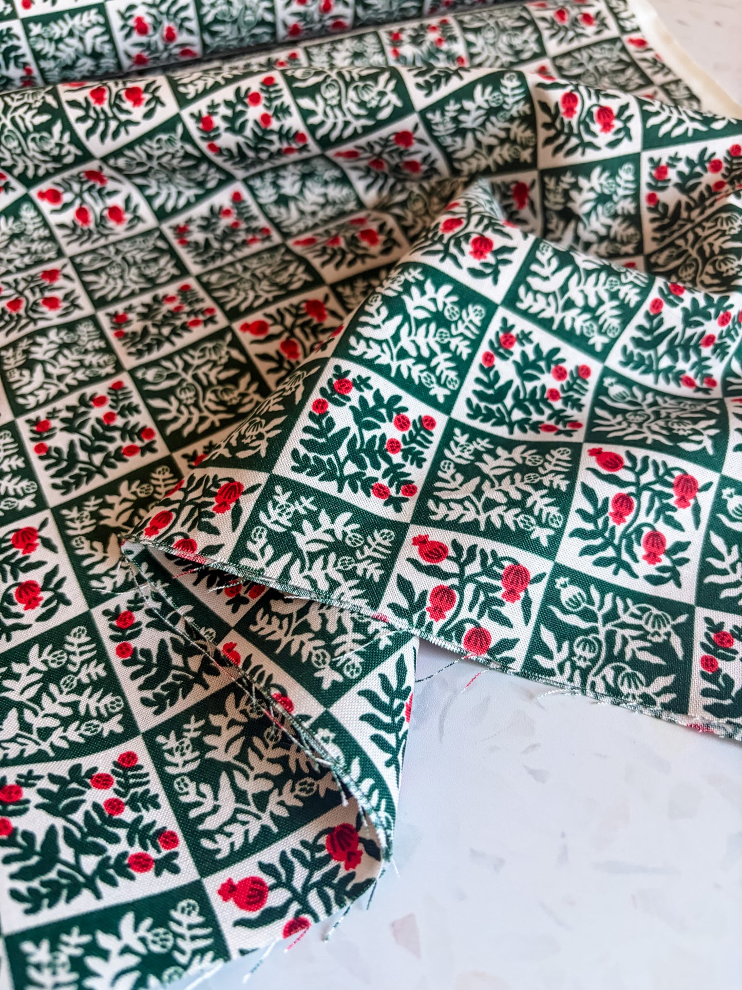 Holiday Classics Yuletide Floral Cotton Fabric in Evergreen