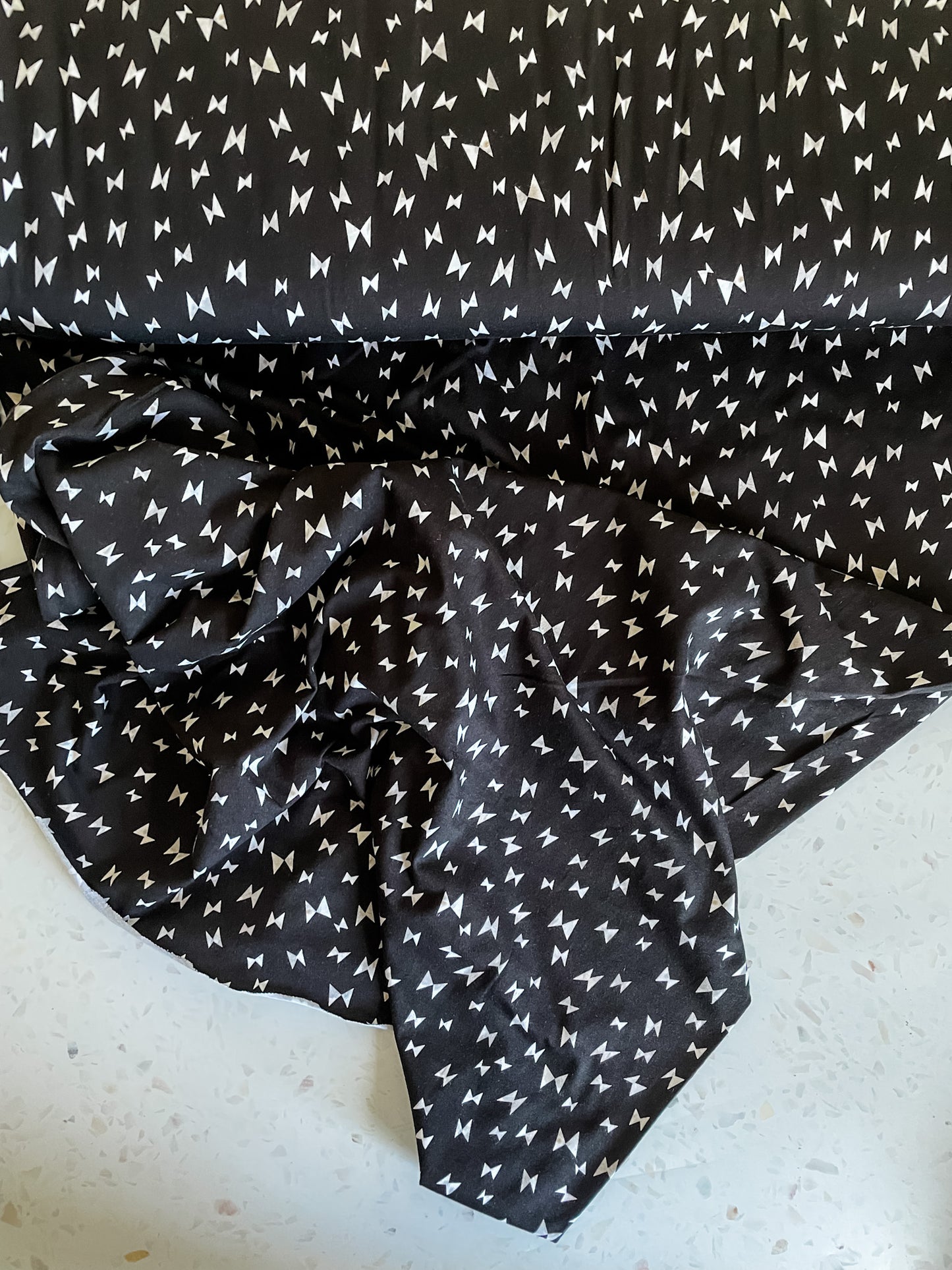 Flying Ribbon (Jet) Knit Fabric