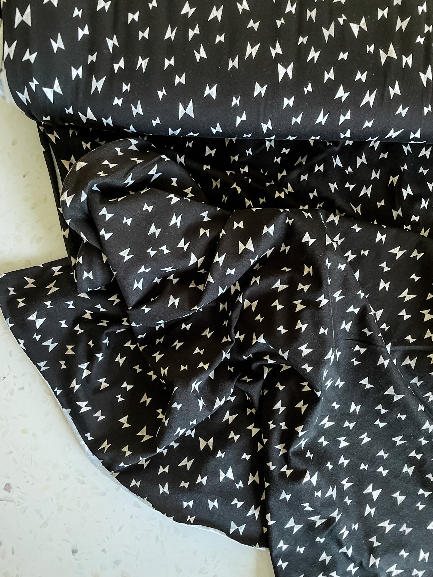 Flying Ribbon (Jet) Knit Fabric