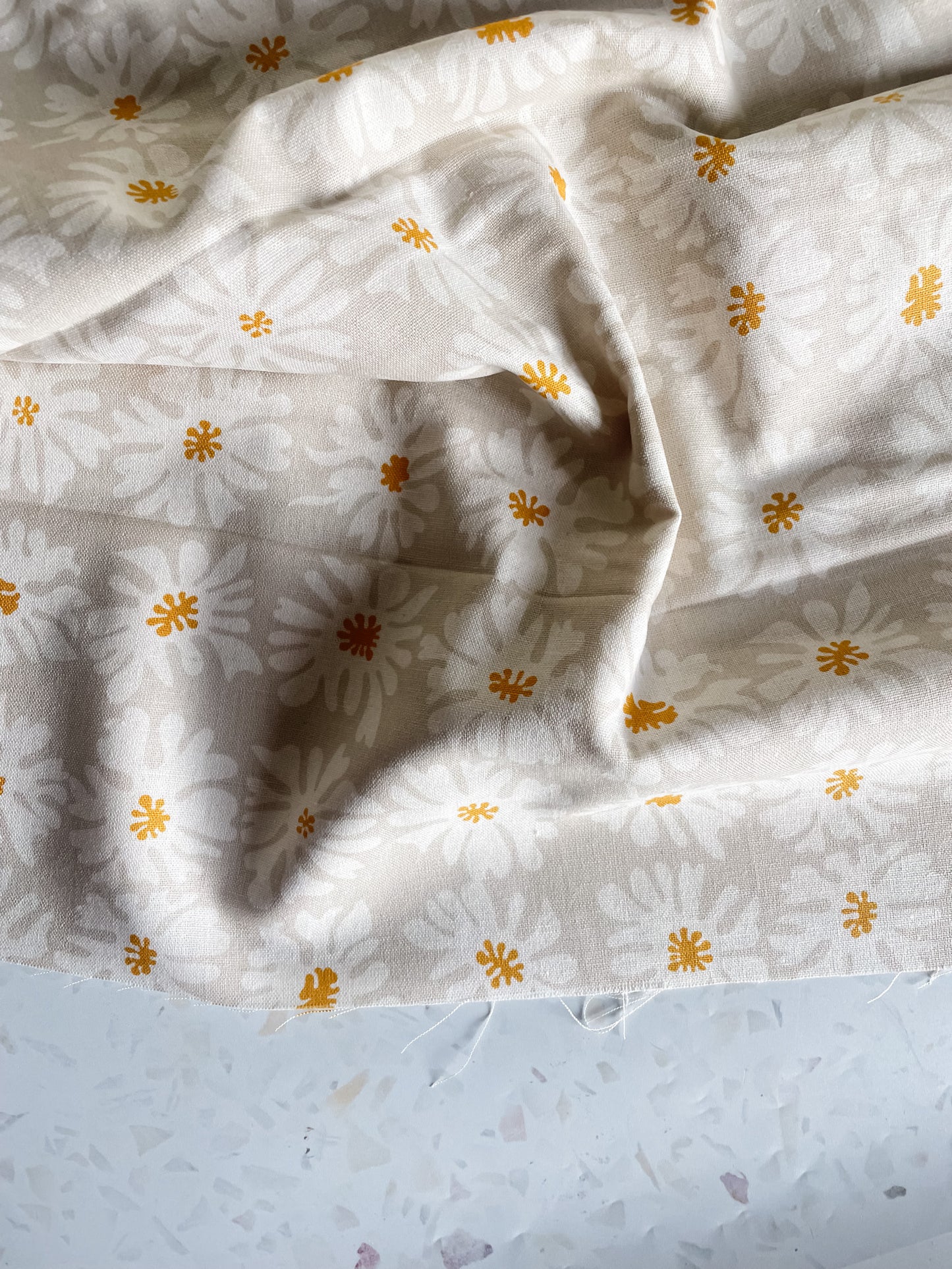 Urban Whisper – Mochi Linen in Daisy
