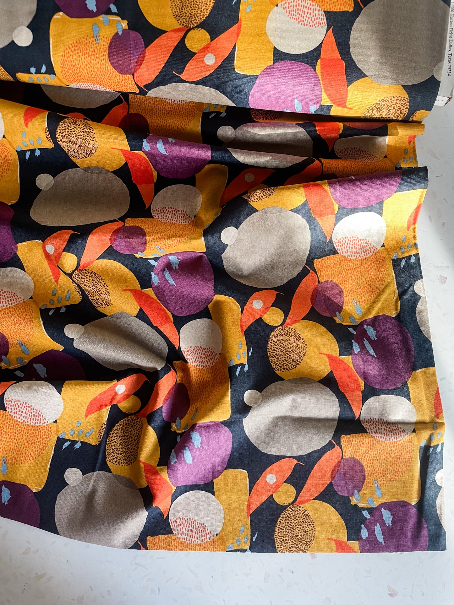 Urban Whisper – Mochi Linen in Navy