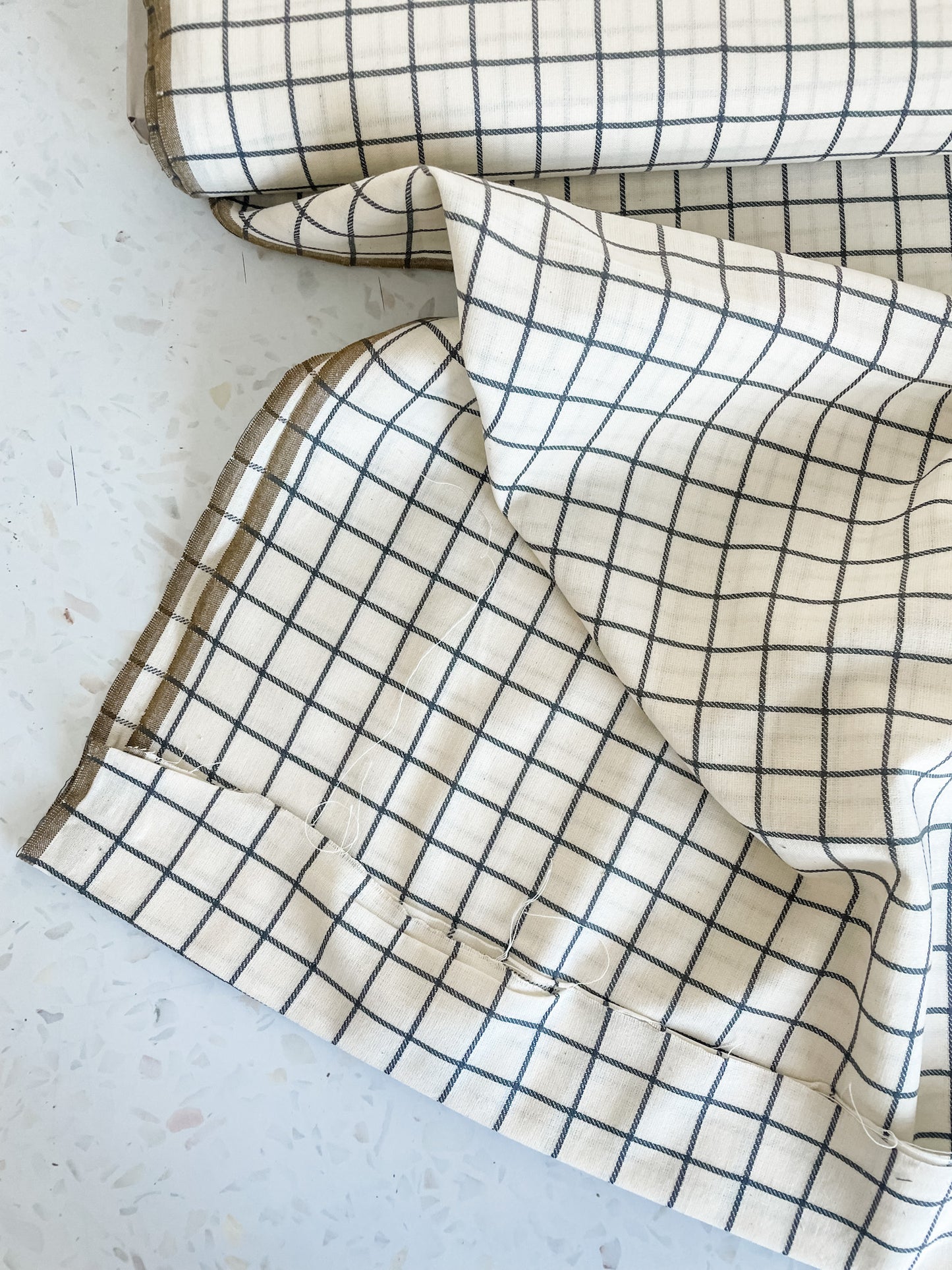 Fableism Trellis Wovens – Carbon