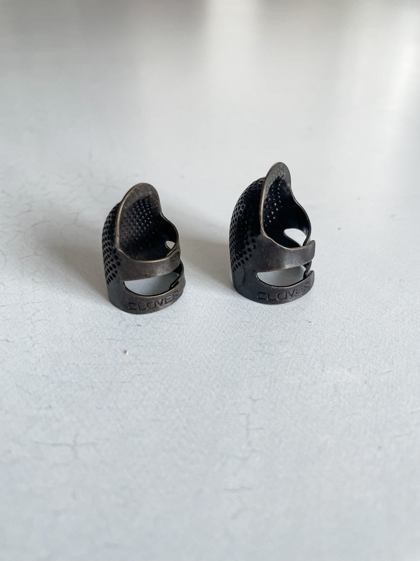 Open-Sided Thimble