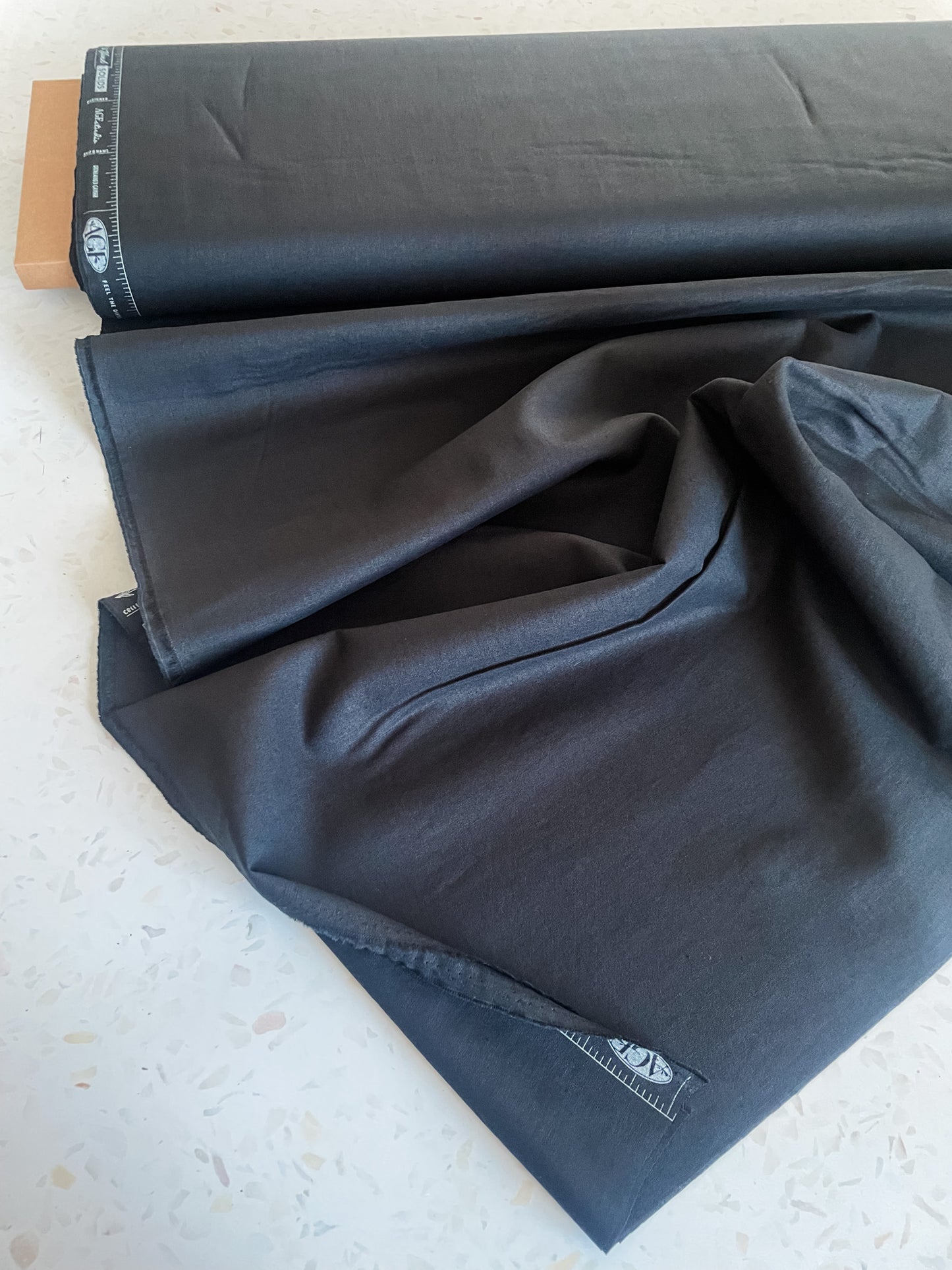 Premium Linen Blend – Caviar