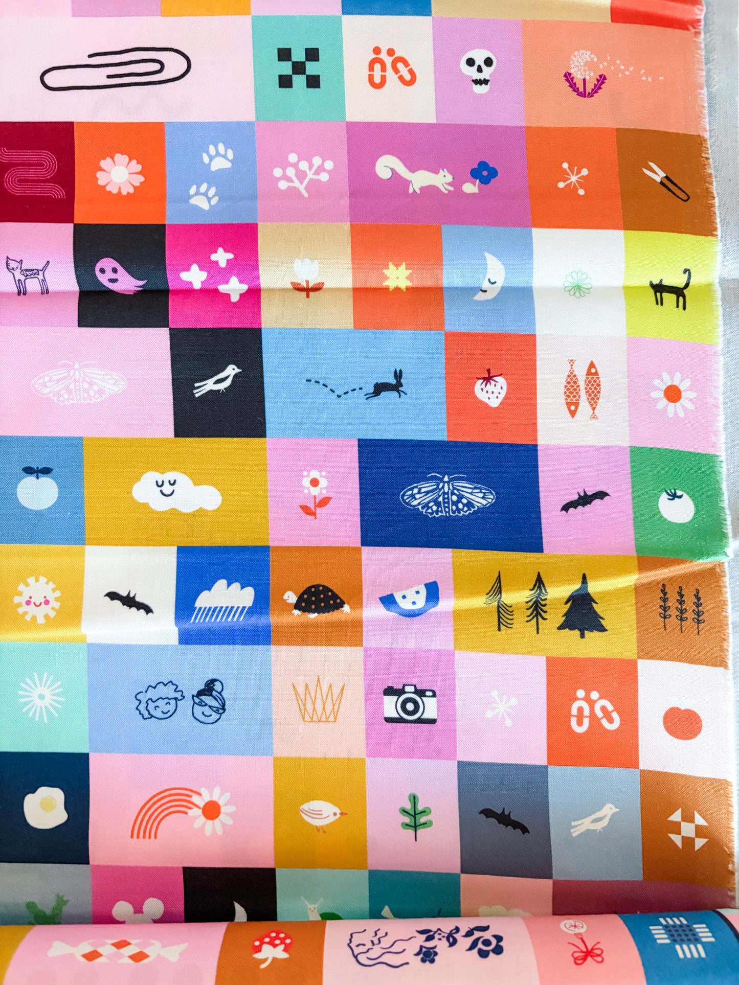 Selvedge Magic Icons in Multicolor