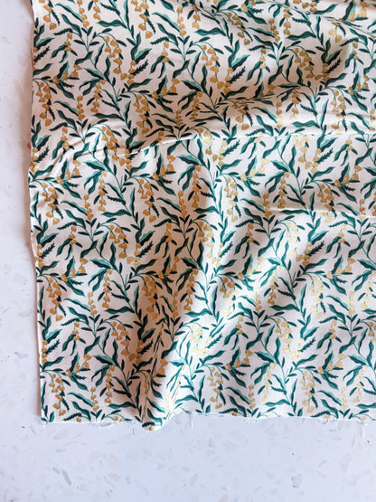 Vintage Garden Lily Cotton Fabric in Cream Metallic