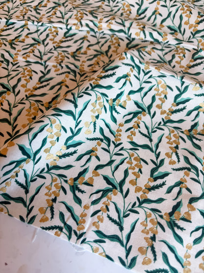 Vintage Garden Lily Cotton Fabric in Cream Metallic