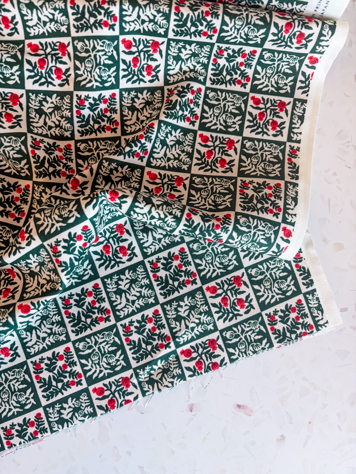 Holiday Classics Yuletide Floral Cotton Fabric in Evergreen