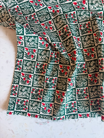 Holiday Classics Yuletide Floral Cotton Fabric in Evergreen