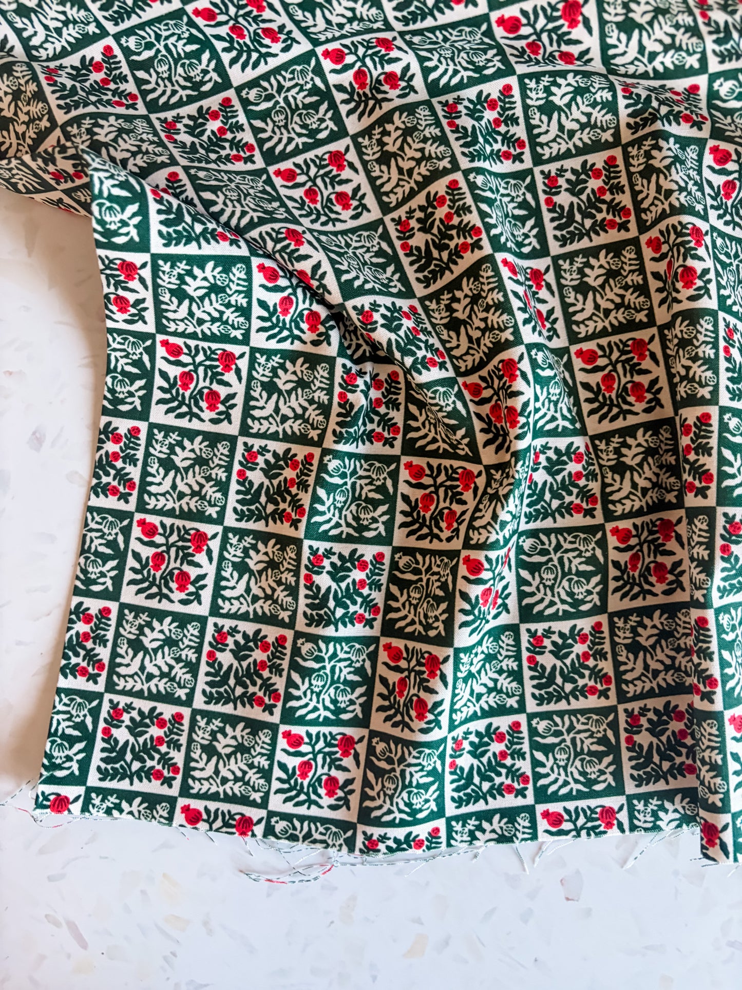 Holiday Classics Yuletide Floral Cotton Fabric in Evergreen