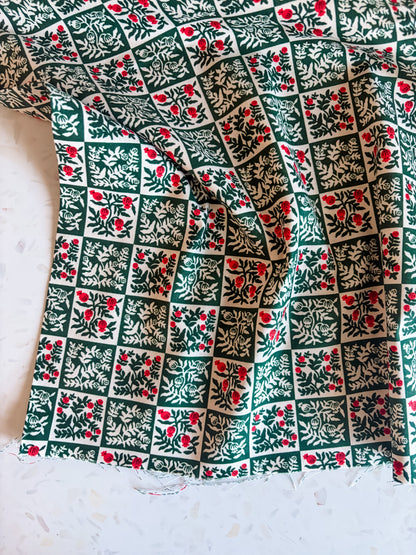 Holiday Classics Yuletide Floral Cotton Fabric in Evergreen
