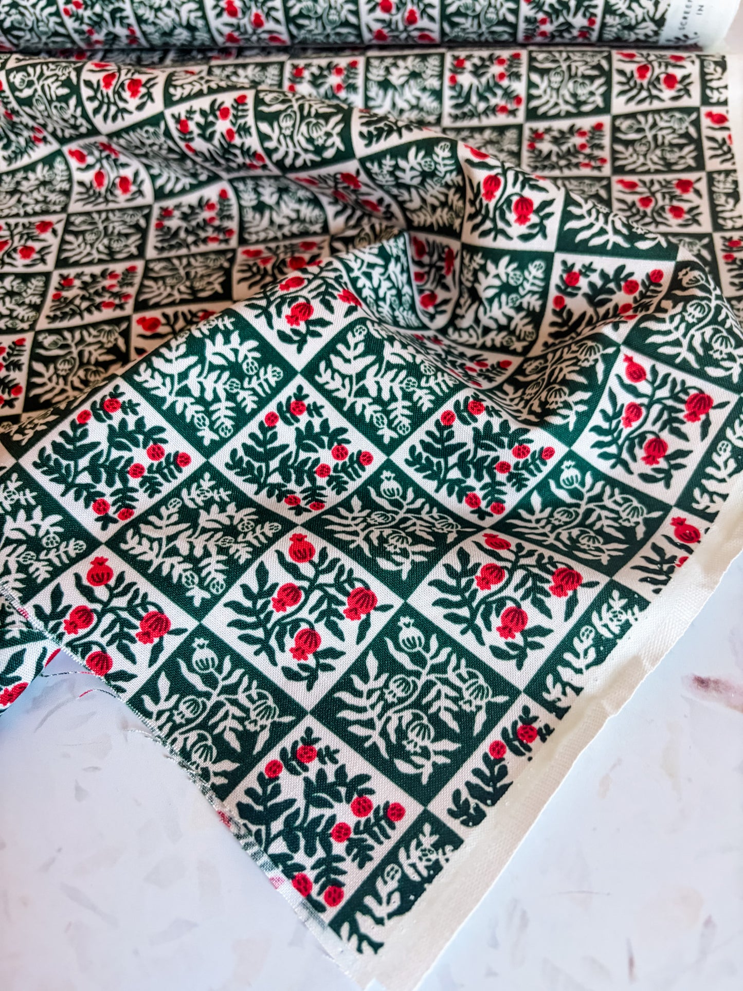 Holiday Classics Yuletide Floral Cotton Fabric in Evergreen