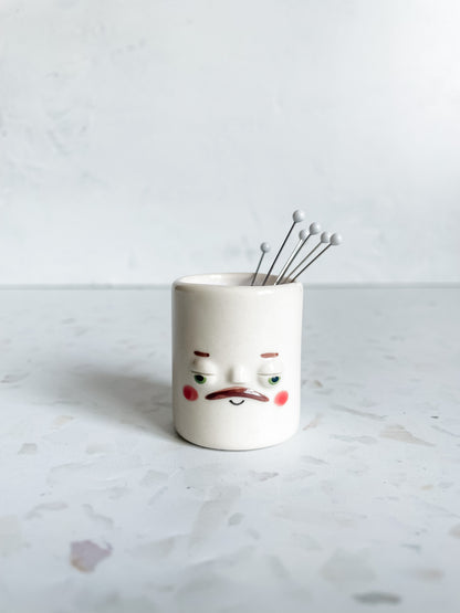 Friend Assembly Magnetic Spool Pin Holder