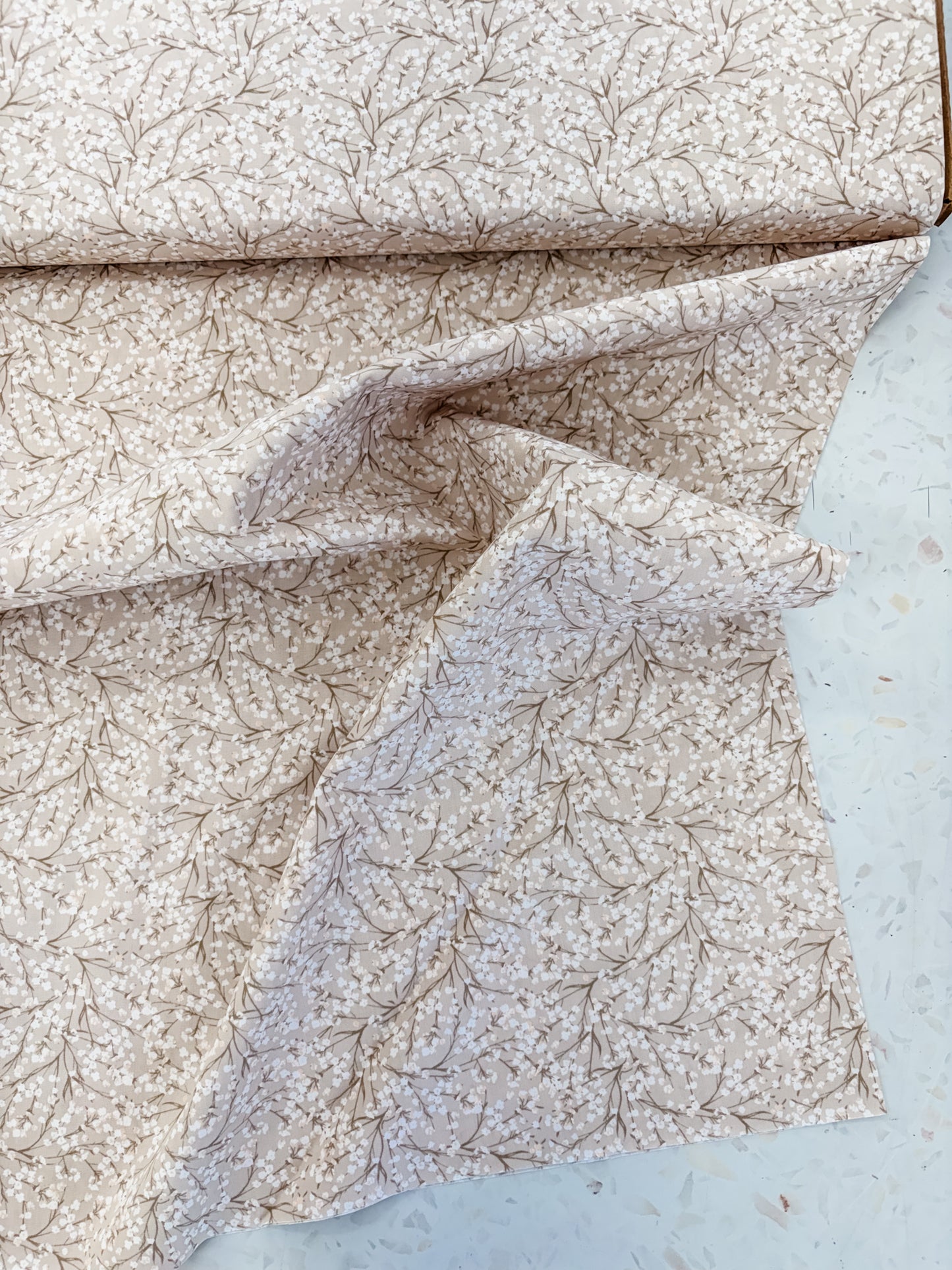 Botanical Ascent Quilting Cotton in Haku