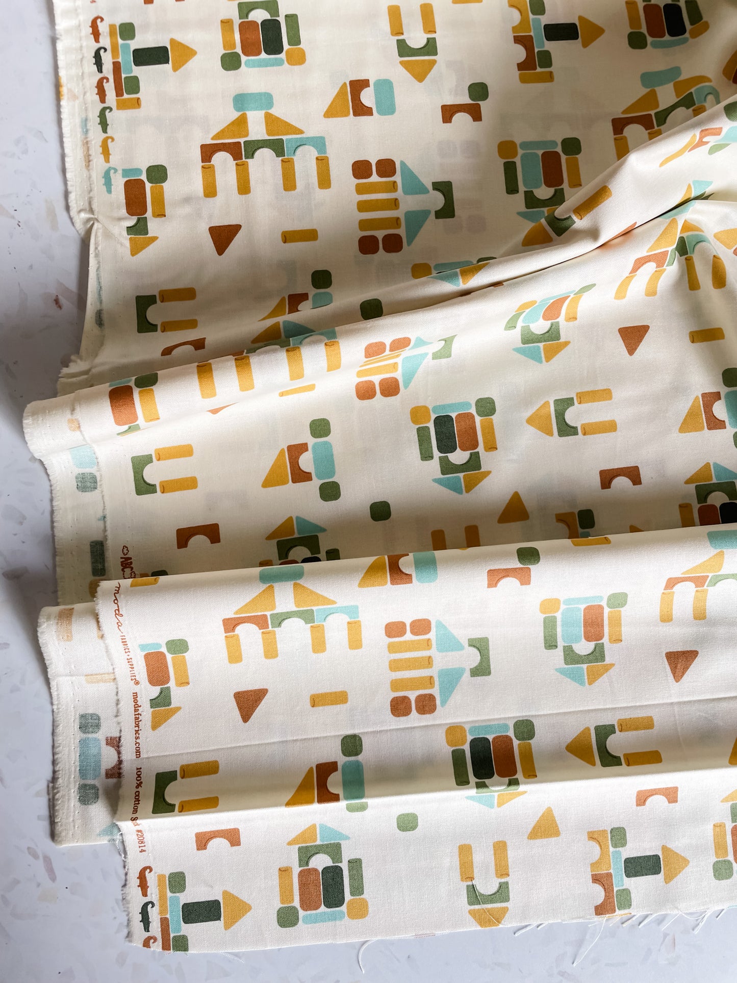 ABC XYZ Quilting Cotton – Building Blocks in Cream
