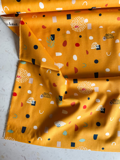 Frisky Quilting Cotton – Catch Me in ÊSunny