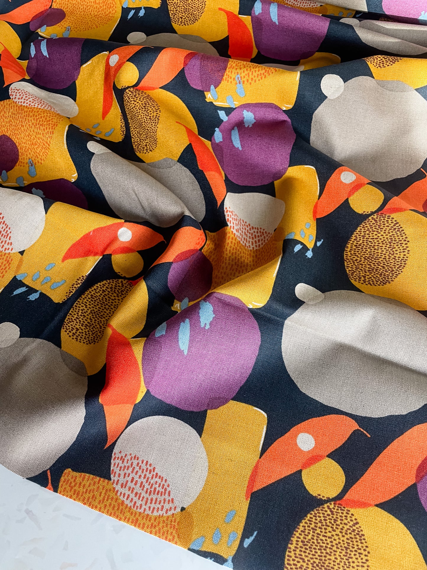Urban Whisper – Mochi Linen in Navy