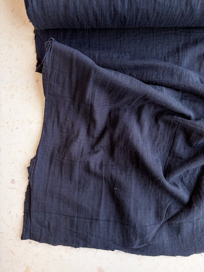 Kokka Nuno to Mono Triple-Washed Double Gauze – Navy
