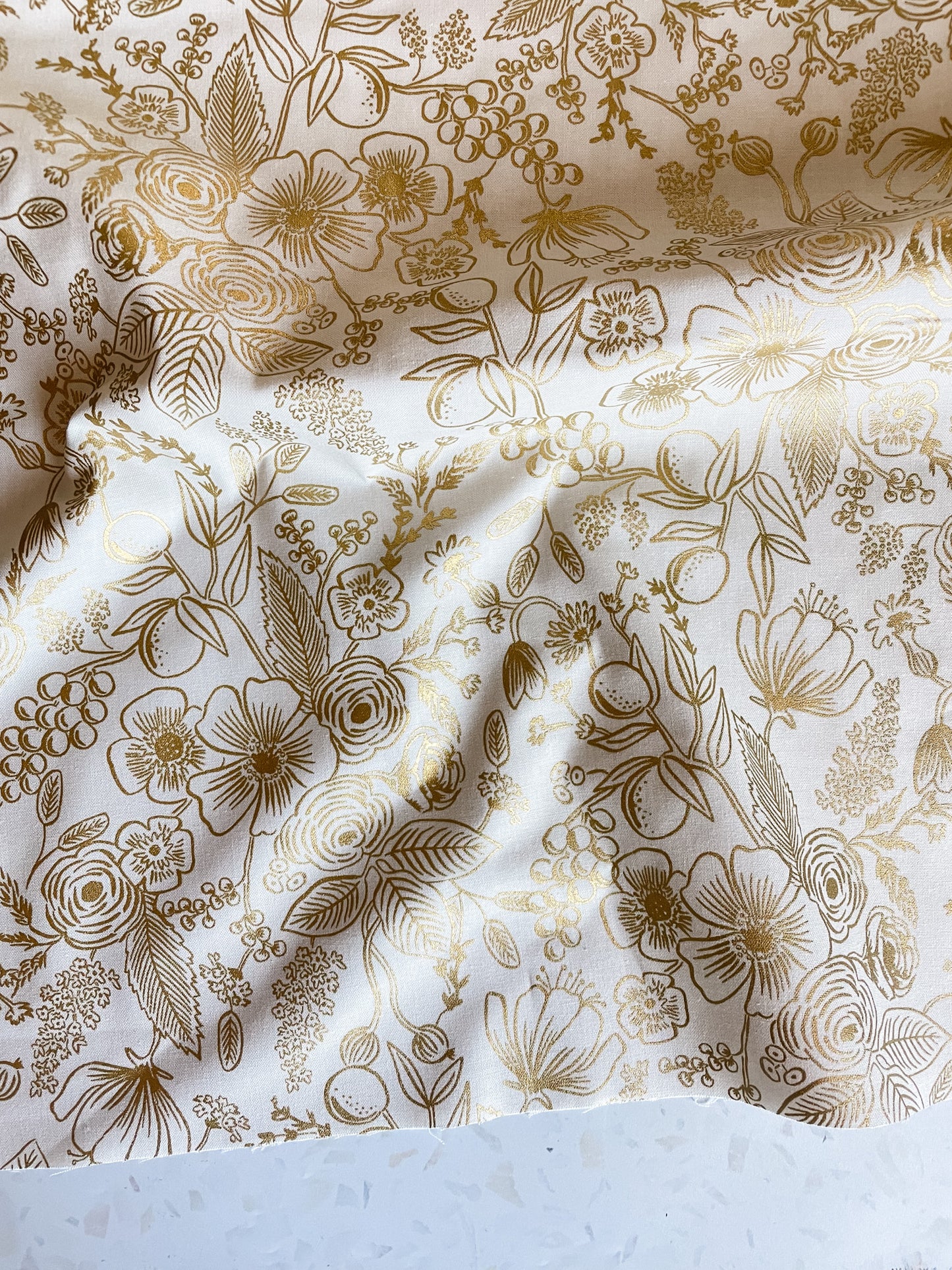 Cotton + Steel Holiday Classics – Colette in Cream Metallic