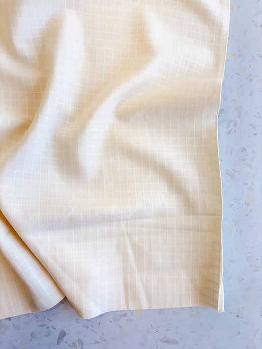 Little Tile Linen/Viscose Blend Fabric in Off-White