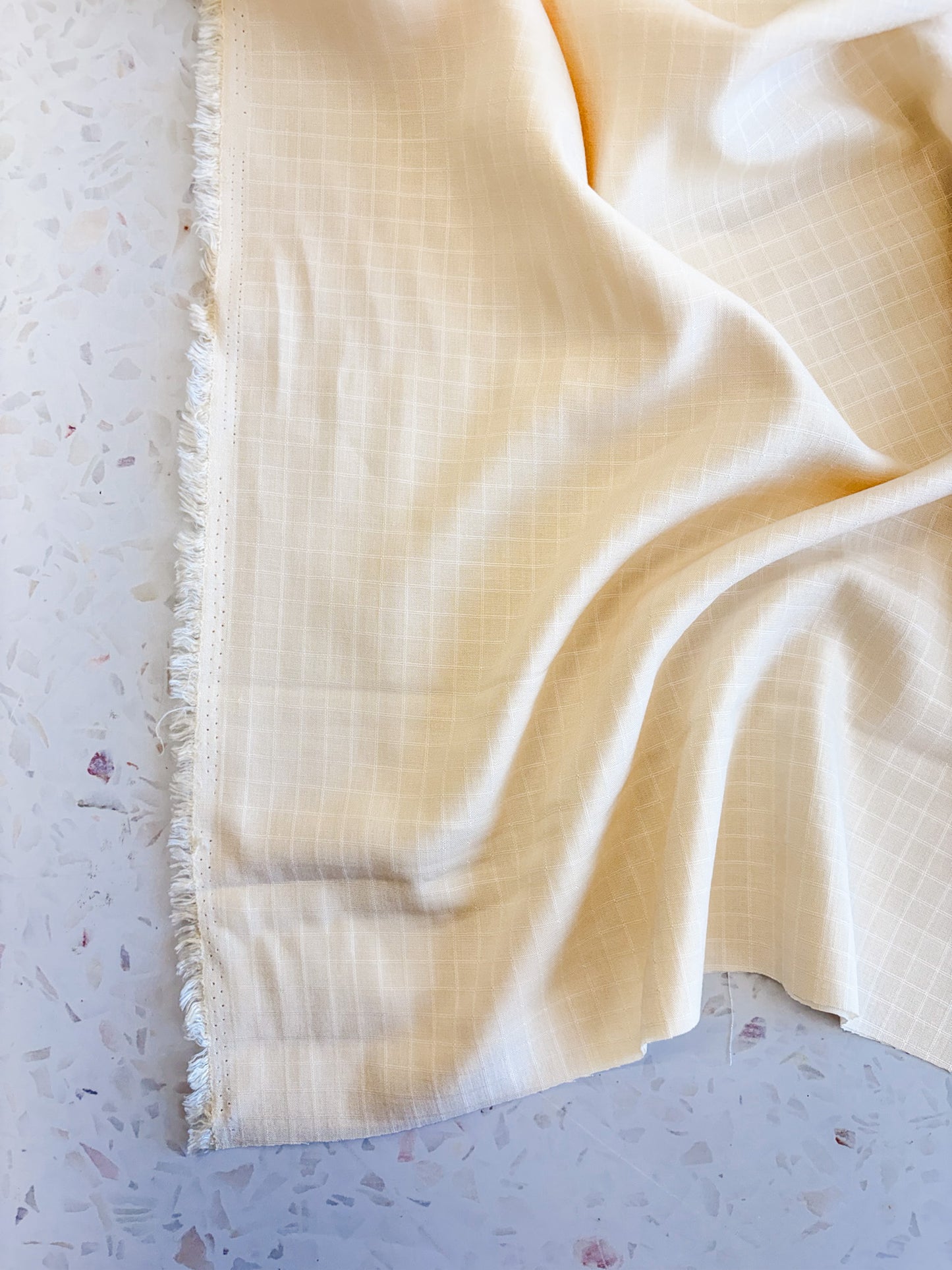 Little Tile Linen/Viscose Blend Fabric in Off-White