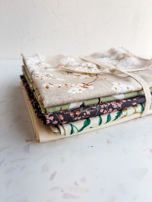 Mystery Fat Quarter Bundle (5)