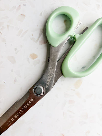 LDH Bloom Series Lightweight Fabric Scissors – 9"