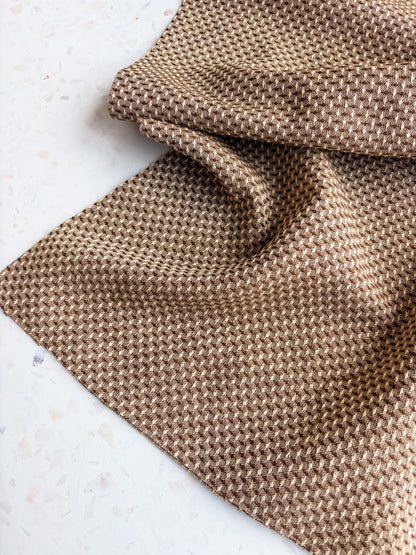 Gathering Cloth Basket Weave Cotton in Coffee Creamer