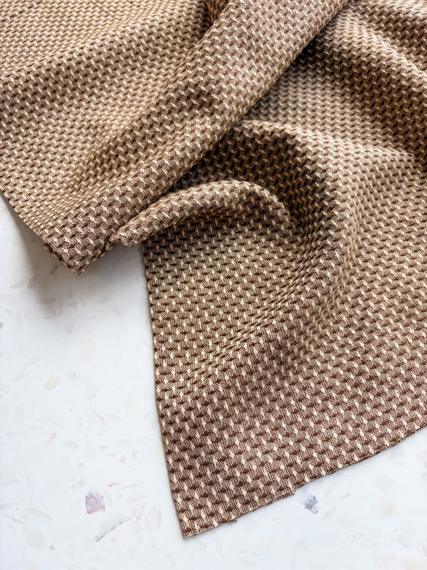 Gathering Cloth Basket Weave Cotton in Coffee Creamer