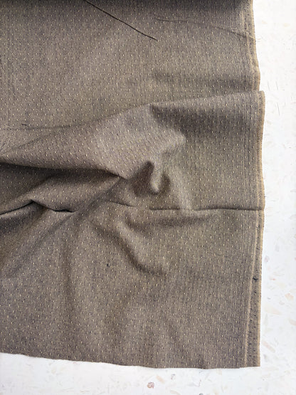 Gathering Cloth Sun Stitch in Mushroom