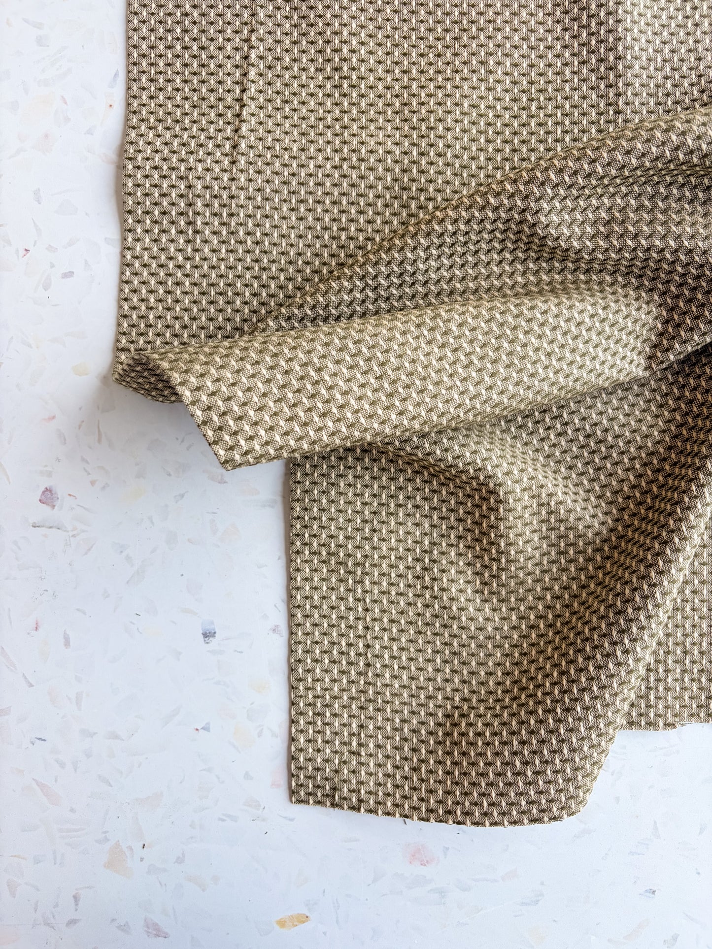 Gathering Cloth Basket Weave Cotton in Lichen