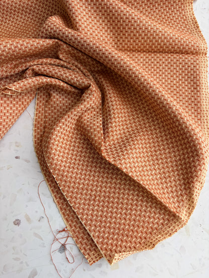 Gathering Cloth Basket Weave Cotton in Creamsicle