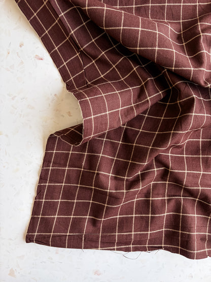 Gathering Cloth Windowpane in Mahogany