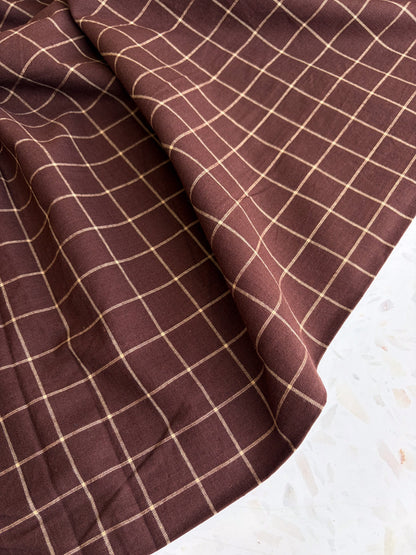 Gathering Cloth Windowpane in Mahogany