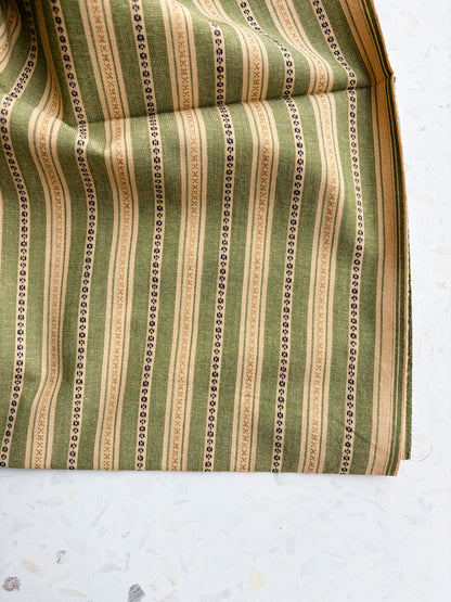 Gathering Cloth Merchant Stripe in Hedgerow