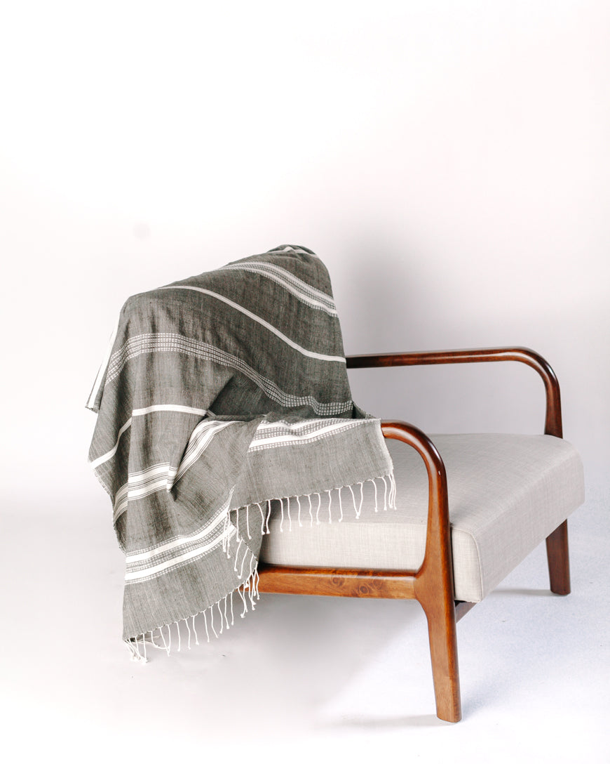 Aden Throw – Grey / Natural